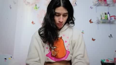 Snapshot of safiro_queen chatting on November 10, 2025, 11:20 am Safiro Queen online show from November 10, 2025, 11:20 am