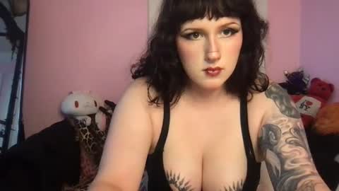 Sage Sinclaire online show from July 22, 2026, 2:03 am