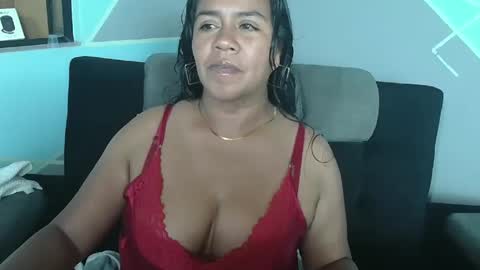 Snapshot of saggil_0385 chatting on May 18, 2026, 5:02 am saggil_0385 online show from May 18, 2026, 5:02 am