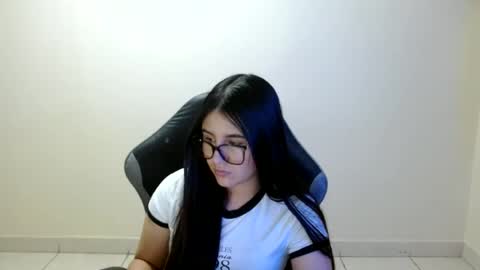 Sahaliefox  online show from June 12, 2026, 9:46 pm