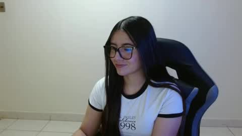 Sahaliefox  online show from June 22, 2026, 9:01 pm