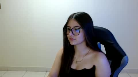 Sahaliefox  online show from July 1, 2026, 9:03 pm