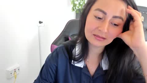 Snapshot of saharareid chatting on February 18, 2026, 5:03 am sahara reid online show from February 18, 2026, 5:03 am