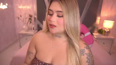 Snapshot of sahury_sweet chatting on July 25, 2026, 4:54 am Sahury Sweet online show from July 25, 2026, 4:54 am