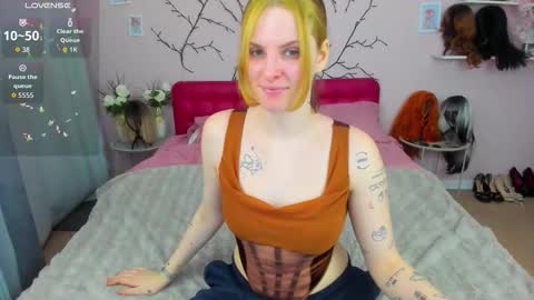 Adel online show from February 18, 2026, 1:07 pm