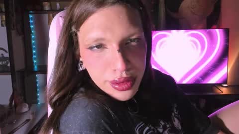 Rose online show from February 26, 2025, 6:37 am