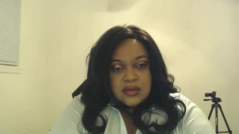 Snapshot of sailorlynnmoon chatting on May 16, 2026, 6:21 am Queen Serenity online show from May 16, 2026, 6:21 am