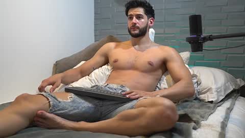 saimon  online show from February 8, 2025, 5:40 am