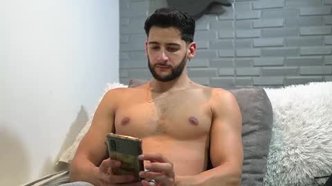 saimon  online show from February 19, 2025, 9:25 pm