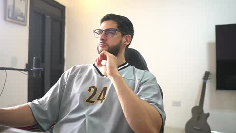 saimon  online show from May 29, 2026, 1:53 pm