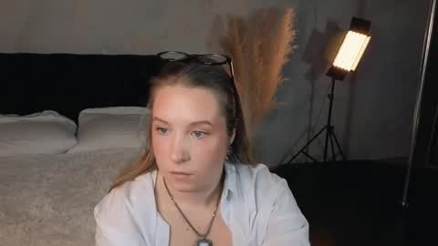 saint__vicious online show from October 9, 2025, 8:29 pm