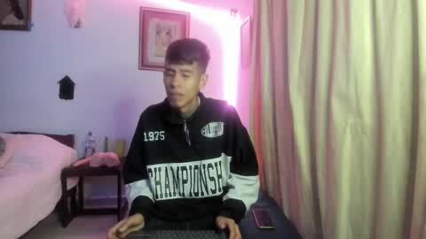 saint boy online show from December 23, 2025, 3:26 am