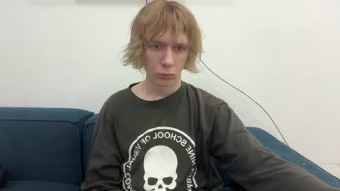 saintfawn online show from July 19, 2026, 2:48 am