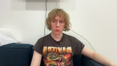 saintfawn online show from July 27, 2026, 9:44 pm