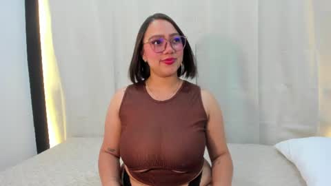 sakura23_ online show from July 28, 2026, 12:23 pm