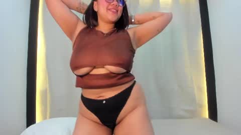 sakura23_ online show from July 28, 2026, 2:13 pm