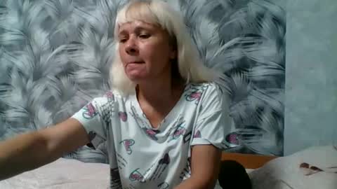 Snapshot of sakura_blonde chatting on October 7, 2025, 6:43 am sakura_blonde online show from October 7, 2025, 6:43 am