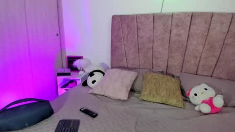Snapshot of sakuraarih1 chatting on May 3, 2026, 7:42 pm SAKURAARIH1 online show from May 3, 2026, 7:42 pm