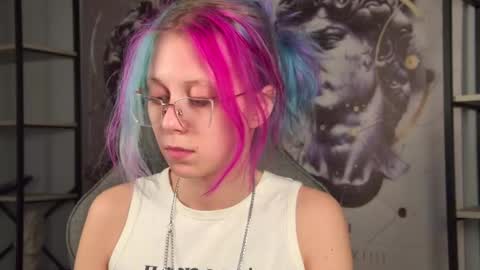 Snapshot of sakurabliss chatting on November 18, 2025, 4:00 pm sakurabliss online show from November 18, 2025, 4:00 pm