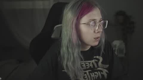 sakurabliss online show from November 24, 2025, 10:04 am