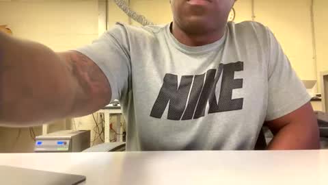 Snapshot of salgozzi chatting on January 10, 2026, 12:40 pm Cum Hanks online show from January 10, 2026, 12:40 pm