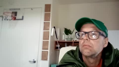 Snapshot of salis1981 chatting on March 2, 2025, 11:42 pm salis1981 online show from March 2, 2025, 11:42 pm