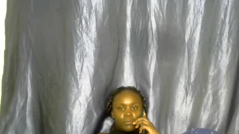 sally_bee1 online show from July 25, 2026, 7:33 pm