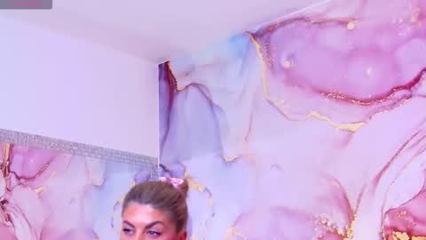 SalmaRoze online show from November 26, 2025, 6:36 am