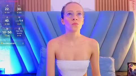 Snapshot of salome_cruxx chatting on June 2, 2026, 12:07 pm salome_cruxx online show from June 2, 2026, 12:07 pm