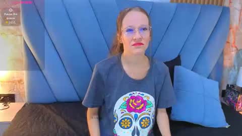 salome_cruxx online show from June 23, 2026, 12:03 pm
