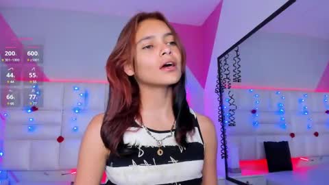 Snapshot of salome_rouse chatting on January 7, 2025, 7:59 pm Salome Rose online show from January 7, 2025, 7:59 pm