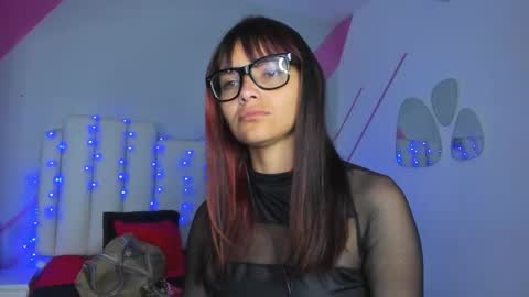 Snapshot of salome_rouse chatting on November 17, 2025, 1:39 pm Salome Rose online show from November 17, 2025, 1:39 pm