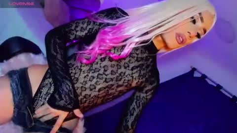 salome_saenz666 online show from July 6, 2026, 5:37 am