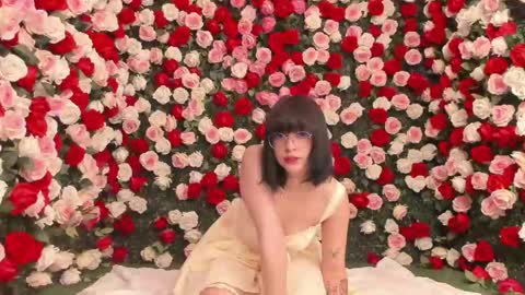 Snapshot of salome_velour chatting on June 3, 2026, 12:41 pm Salome velour online show from June 3, 2026, 12:41 pm