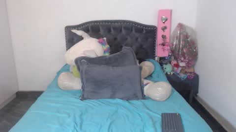 yenny online show from October 7, 2025, 3:14 am