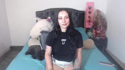 yenny online show from November 6, 2025, 3:29 am