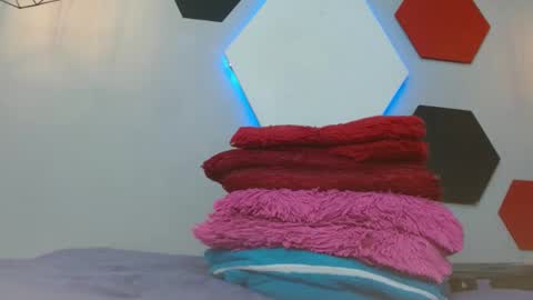 martina online show from January 1, 2025, 1:05 pm