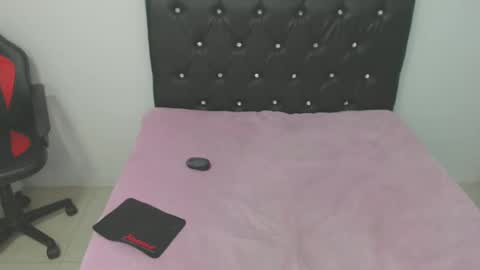 martina online show from January 8, 2025, 1:00 am