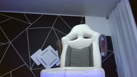 martina online show from January 9, 2025, 9:37 am