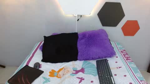 martina online show from March 3, 2025, 6:26 am