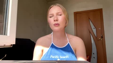 Snapshot of salomewiede chatting on June 22, 2026, 11:18 am Aria 3 online show from June 22, 2026, 11:18 am