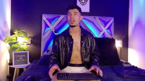 Salomon online show from March 19, 2026, 8:13 pm