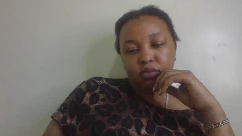 Snapshot of salty_surprise_ chatting on March 6, 2025, 12:32 am salty_surprise_ online show from March 6, 2025, 12:32 am