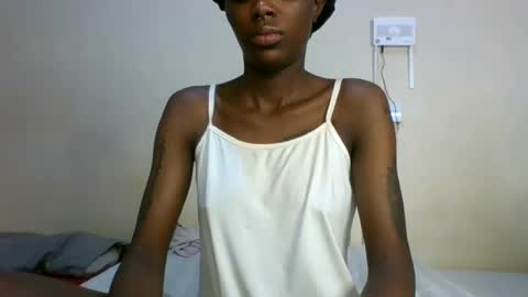 Snapshot of saltysugar20 chatting on June 14, 2026, 2:24 am Sugarbabe online show from June 14, 2026, 2:24 am