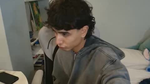 Snapshot of salvatore_montt chatting on October 17, 2025, 7:00 am salvatore_montt online show from October 17, 2025, 7:00 am