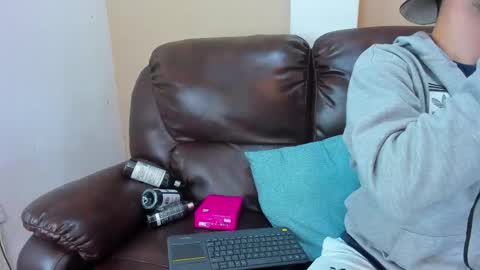 Snapshot of salvattore_muller chatting on April 21, 2026, 10:12 pm Salvatore online show from April 21, 2026, 10:12 pm