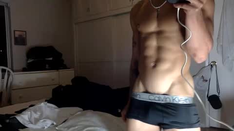 Snapshot of sam9826wh chatting on December 13, 2024, 8:20 am sam9826wh online show from December 13, 2024, 8:20 am