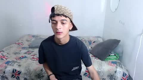 Snapshot of sam__cute chatting on April 25, 2026, 1:19 am sam__cute online show from April 25, 2026, 1:19 am