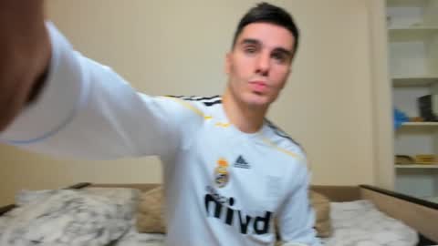 Snapshot of sam_huston18 chatting on December 25, 2024, 12:16 am BACK IN 2 WEEKS online show from December 25, 2024, 12:16 am