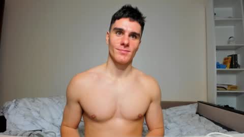 Snapshot of sam_huston18 chatting on January 26, 2025, 1:41 am BACK IN 2 WEEKS online show from January 26, 2025, 1:41 am